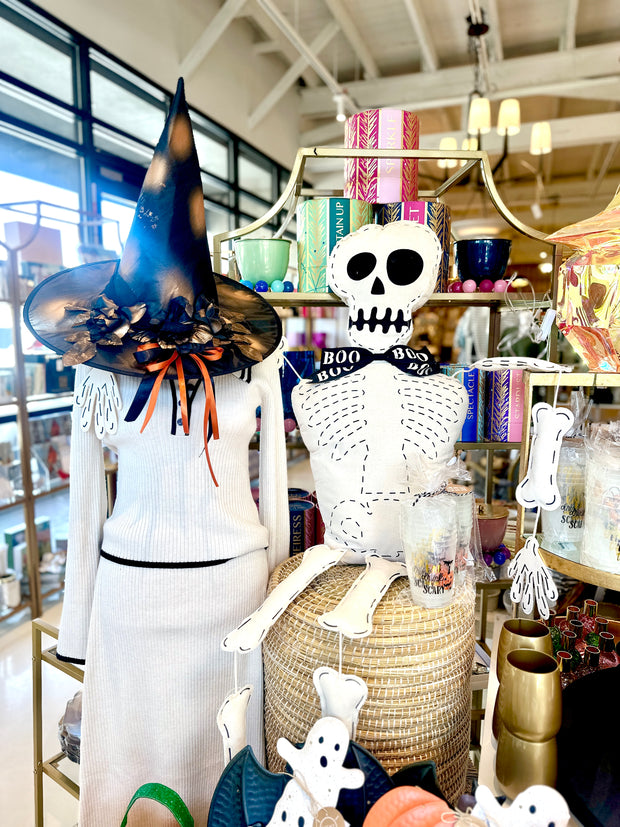 Skeleton Sitter