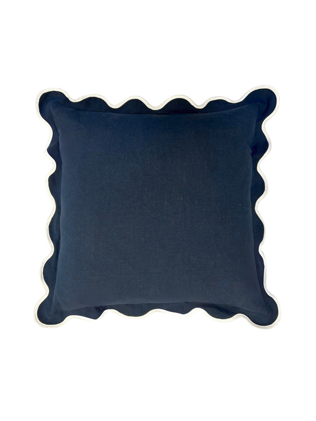 Charlotte Scalloped Linen Throw Pillow