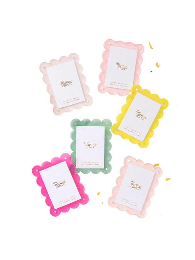 Mini Scalloped Frame Magnet