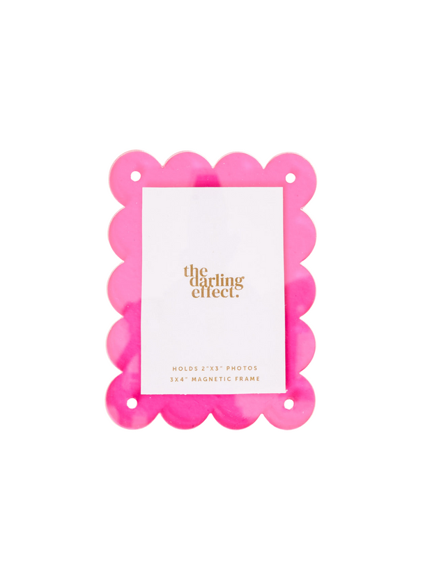 Mini Scalloped Frame Magnet